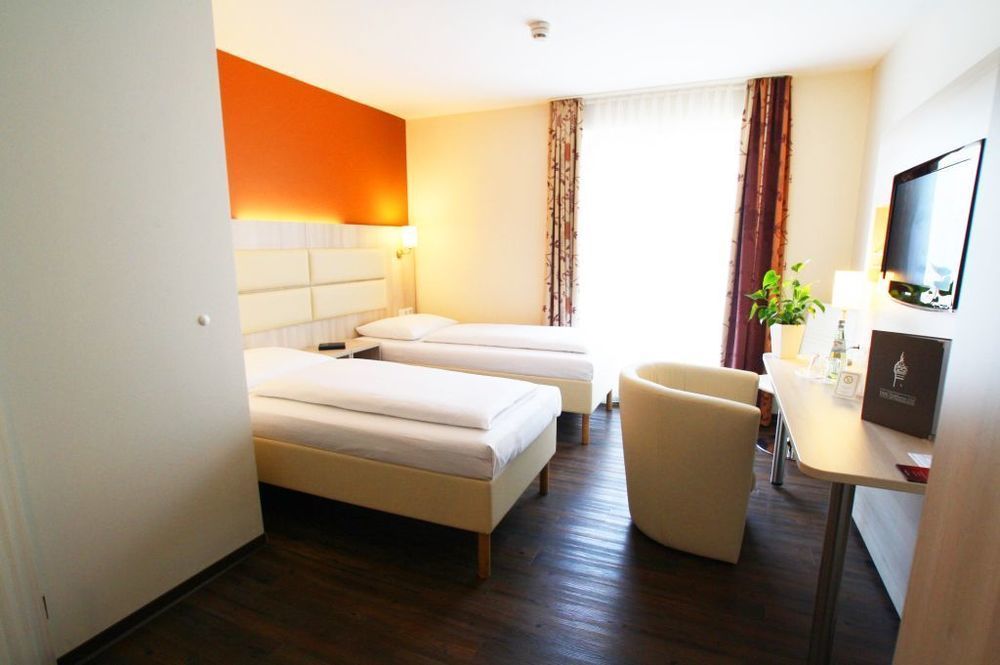 Hotel Roedelheimer Hof - Am Wasserturm Frankfurt am Main Ngoại thất bức ảnh