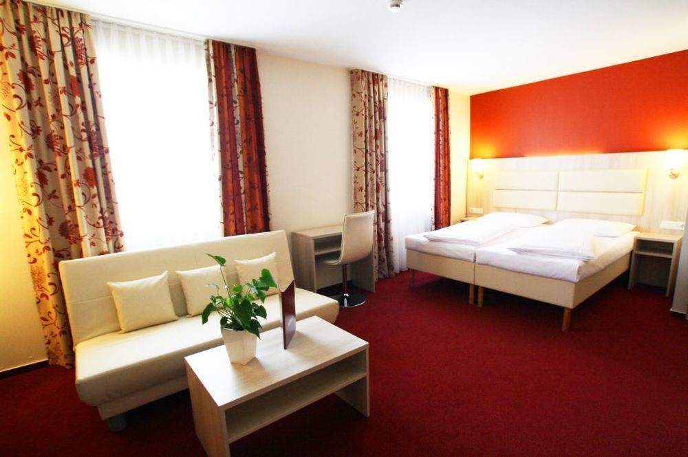Hotel Roedelheimer Hof - Am Wasserturm Frankfurt am Main Ngoại thất bức ảnh