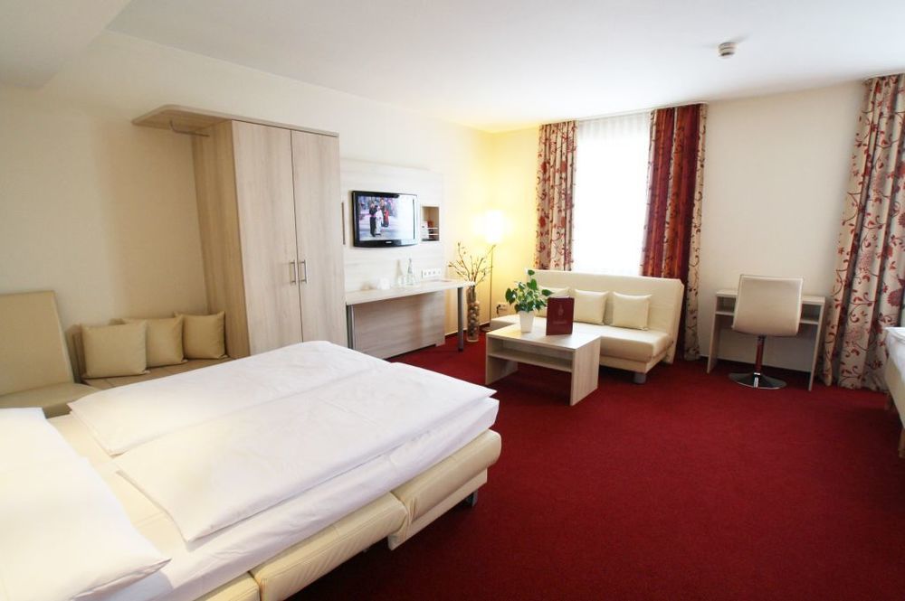 Hotel Roedelheimer Hof - Am Wasserturm Frankfurt am Main Ngoại thất bức ảnh