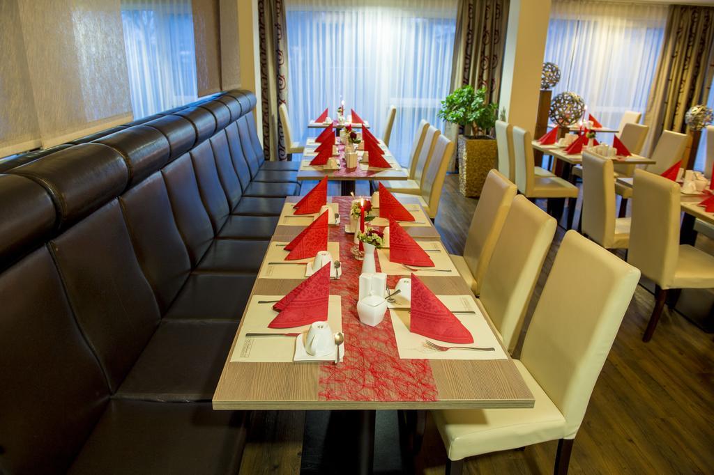 Hotel Roedelheimer Hof - Am Wasserturm Frankfurt am Main Ngoại thất bức ảnh