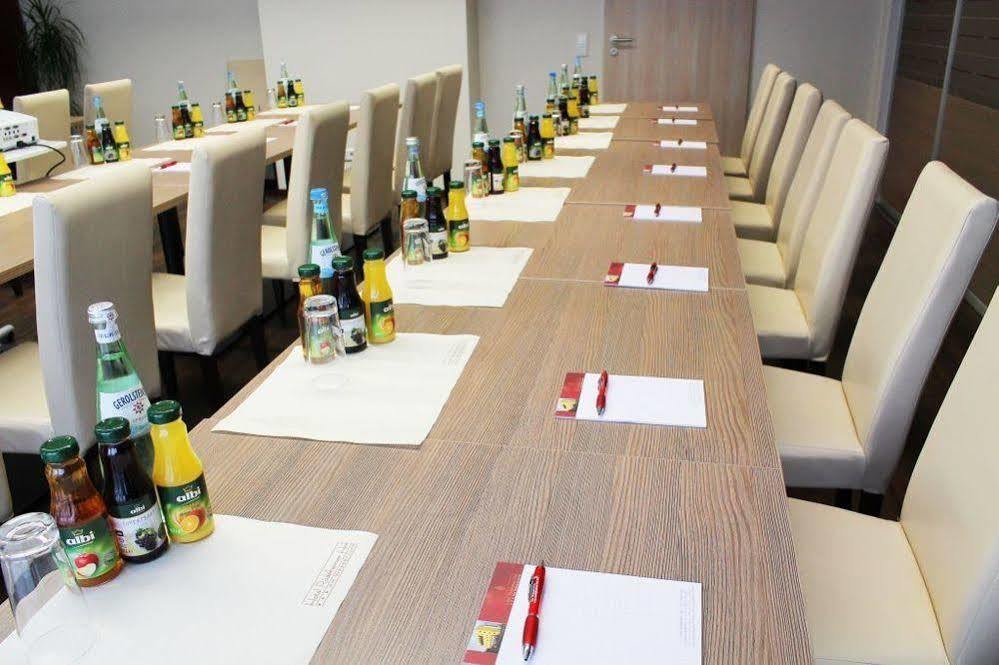 Hotel Roedelheimer Hof - Am Wasserturm Frankfurt am Main Ngoại thất bức ảnh