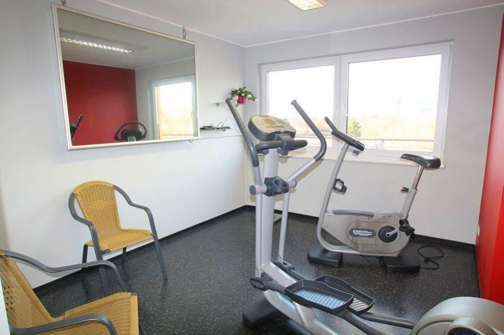 Hotel Roedelheimer Hof - Am Wasserturm Frankfurt am Main Ngoại thất bức ảnh
