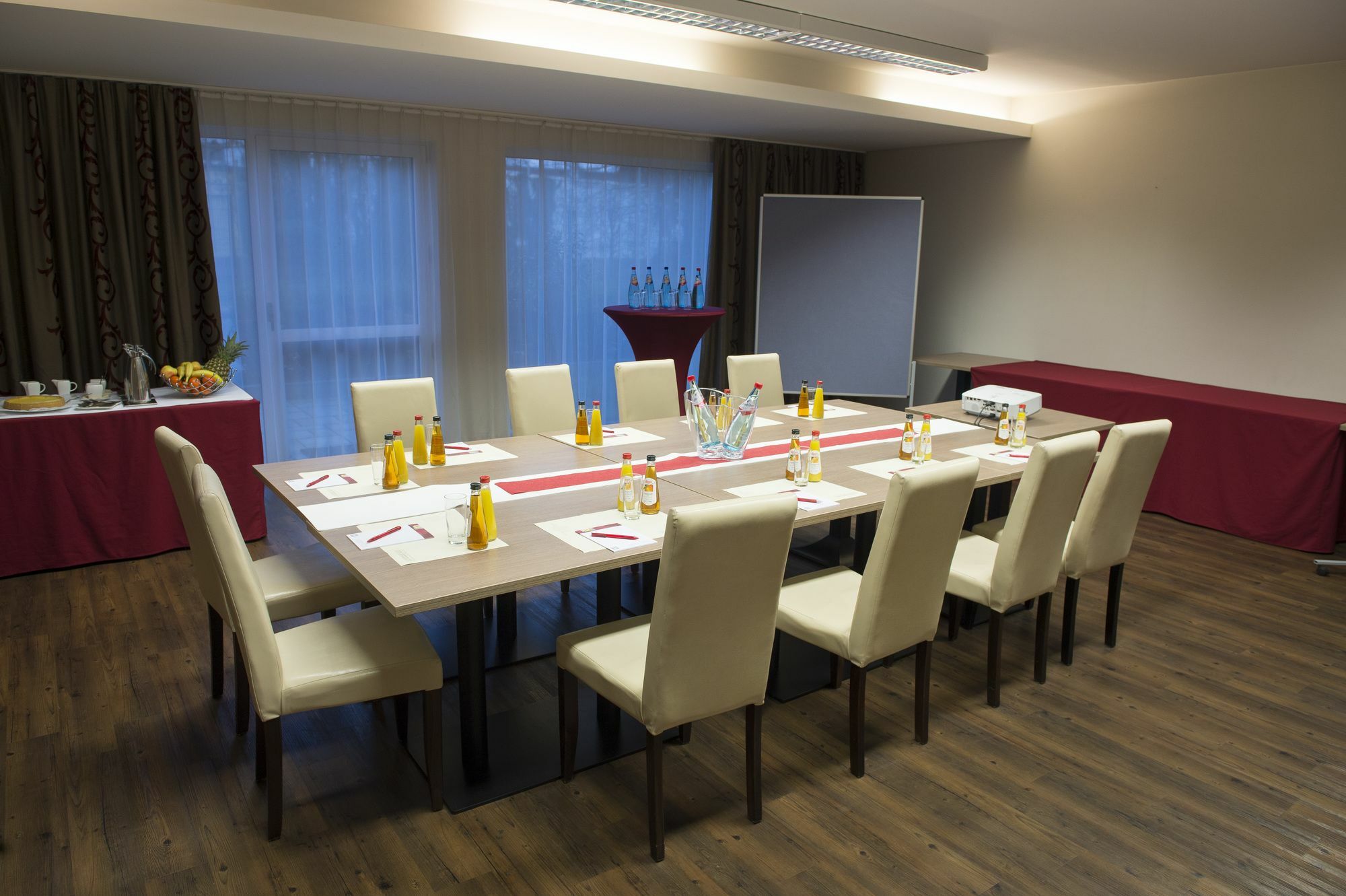 Hotel Roedelheimer Hof - Am Wasserturm Frankfurt am Main Ngoại thất bức ảnh